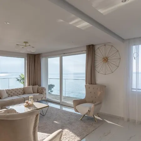 Sunset Home, De Luxe Front De Apartment Veytaux