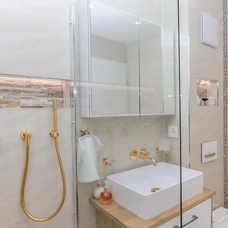 Sunset Home, De Luxe Front De Veytaux