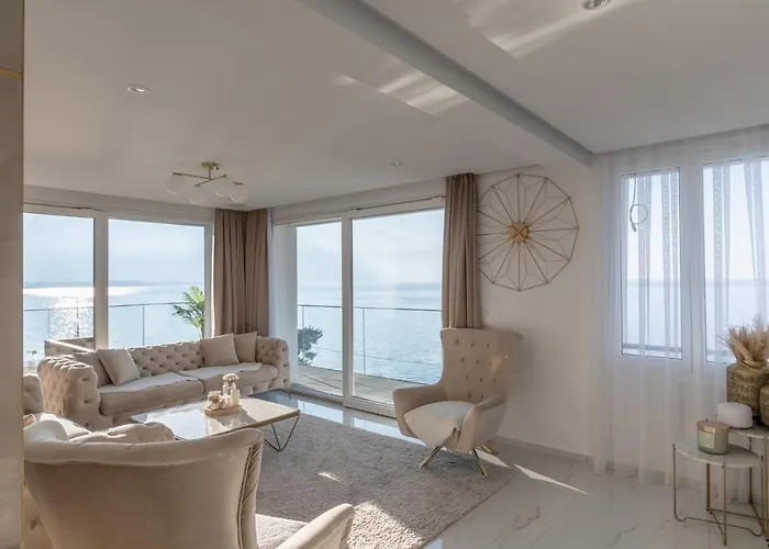 Sunset Home, De Luxe Front De Appartamento Veytaux