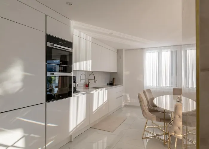 Sunset Home, De Luxe Front De Apartment